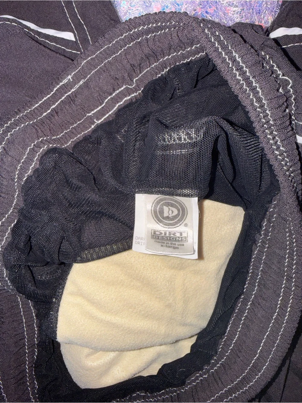 Dirt Design comfortable black